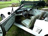 interiorfronty.jpg